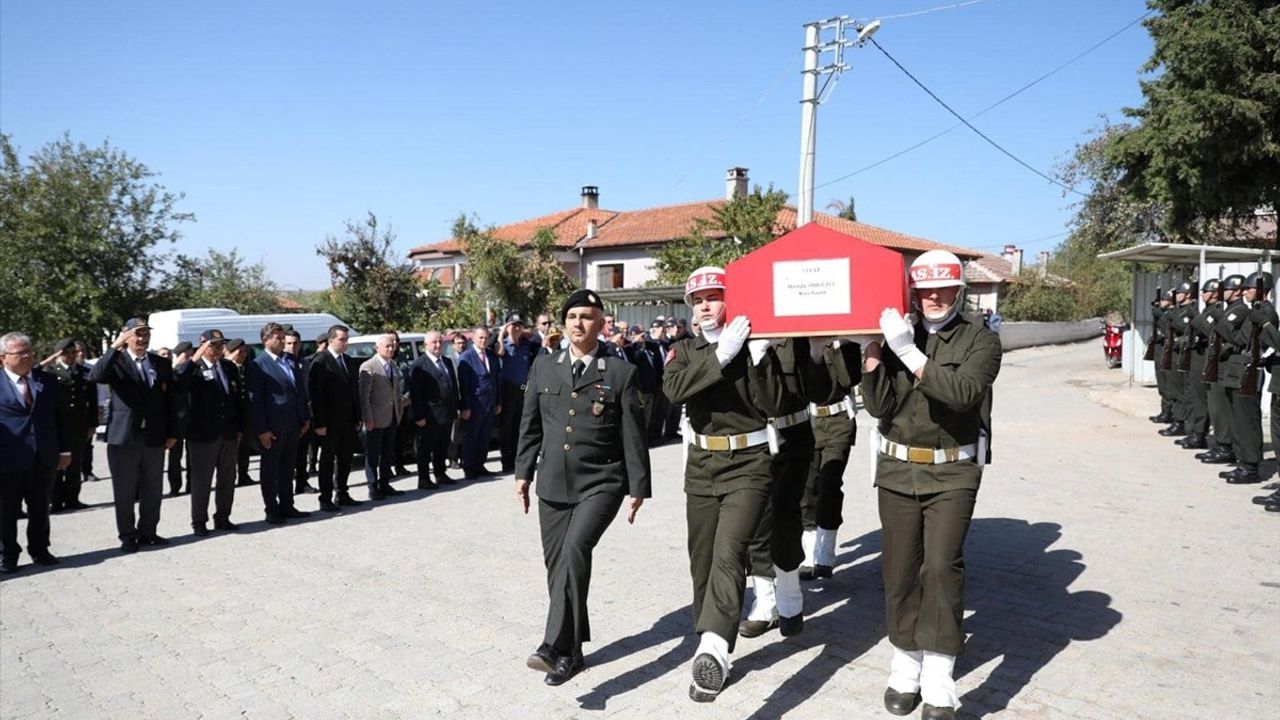 Kore Gazisi Mustafa Adıgüzel Son Yolculuğuna Uğurlandı