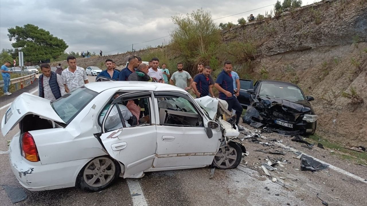 Osmaniye'de Trafik Kazası: 1 Ölü, 1 Yaralı