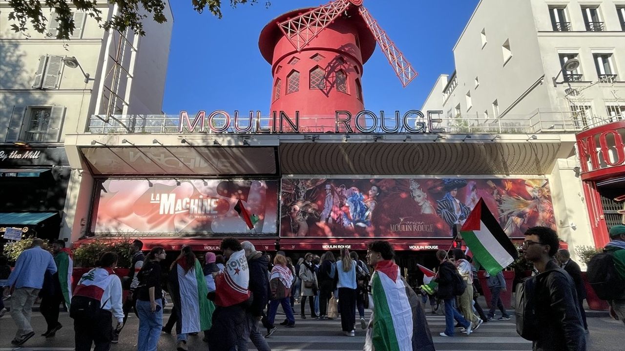 Paris'te Filistin ve Lübnan İçin Büyük Gösteri Düzenlendi