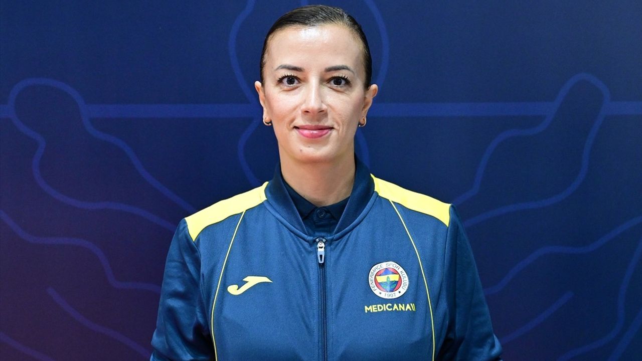 Pelin Çelik'ten Voleybol Takımları İçin Hedefler