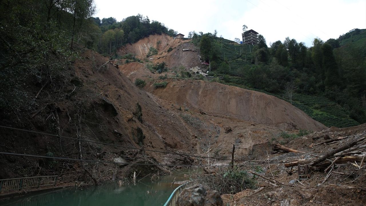 Rize'de Heyelan İncelemesi: Muhammed Avcı'dan Açıklamalar