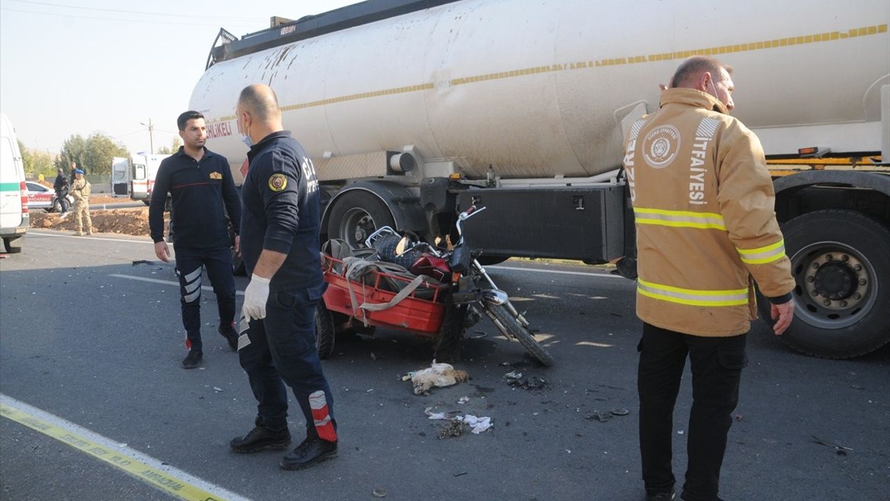 Şırnak'ta Trafik Kazası: Sepetli Motosiklet Kazada Hayatını Kaybetti