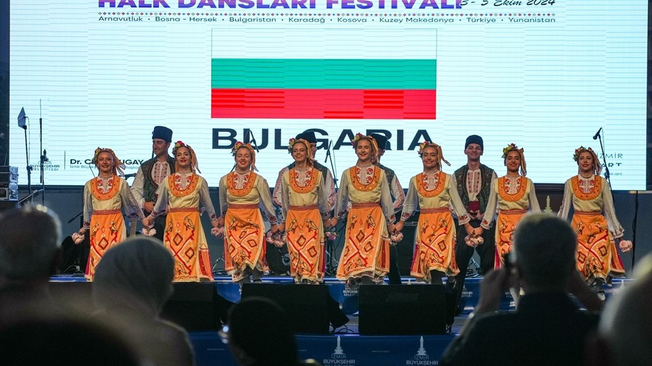 Uluslararası Balkan Folk Dance Festival İzmir'de Başladı