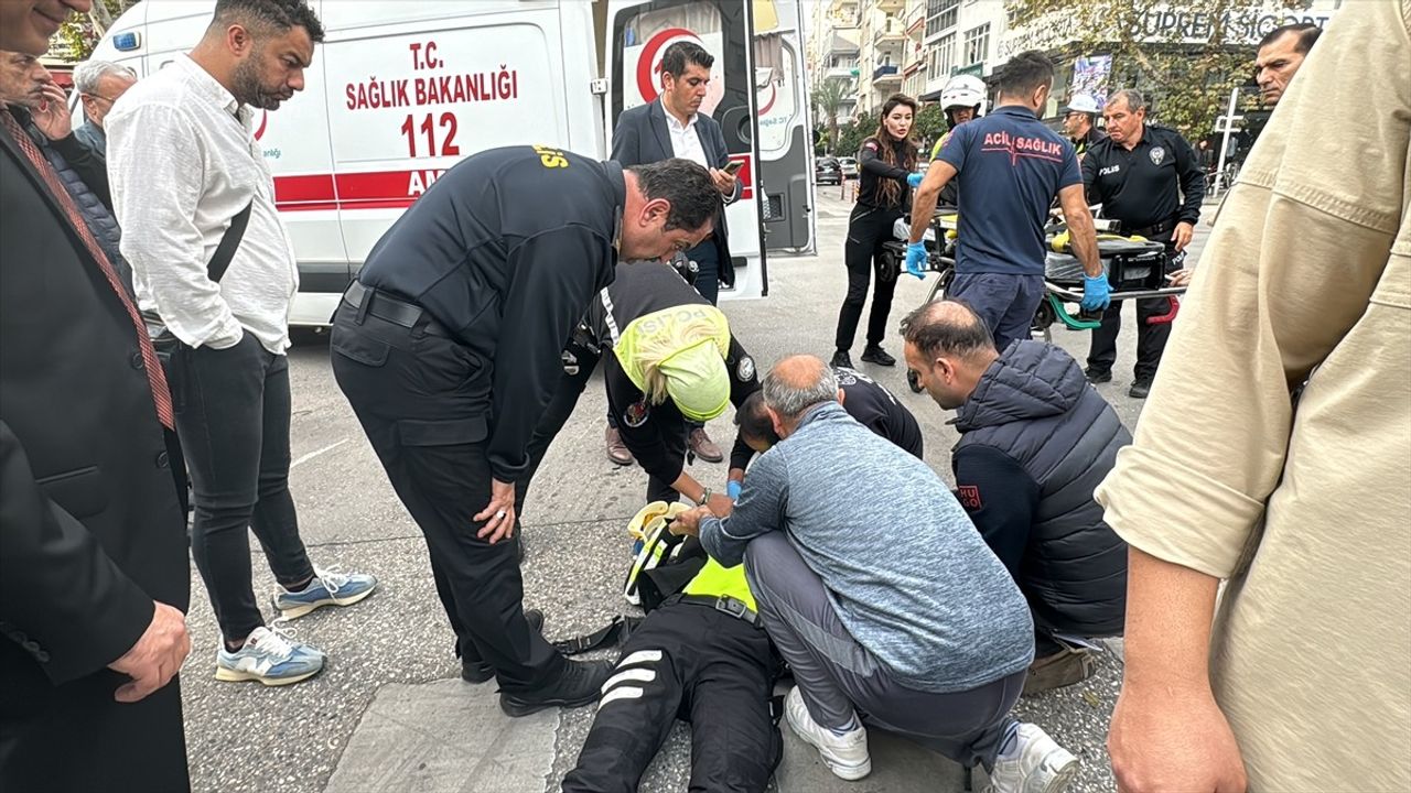 Antalya Emniyet Müdürü, Yaralı Polise Destek Oldu