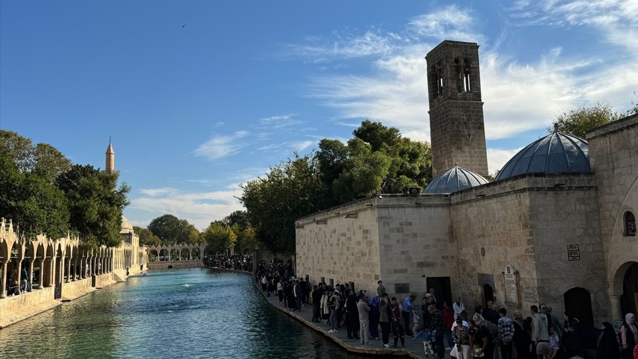 Balıklıgöl Yerleşkesi Ara Tatilde Ziyaretçi Akınına Uğruyor