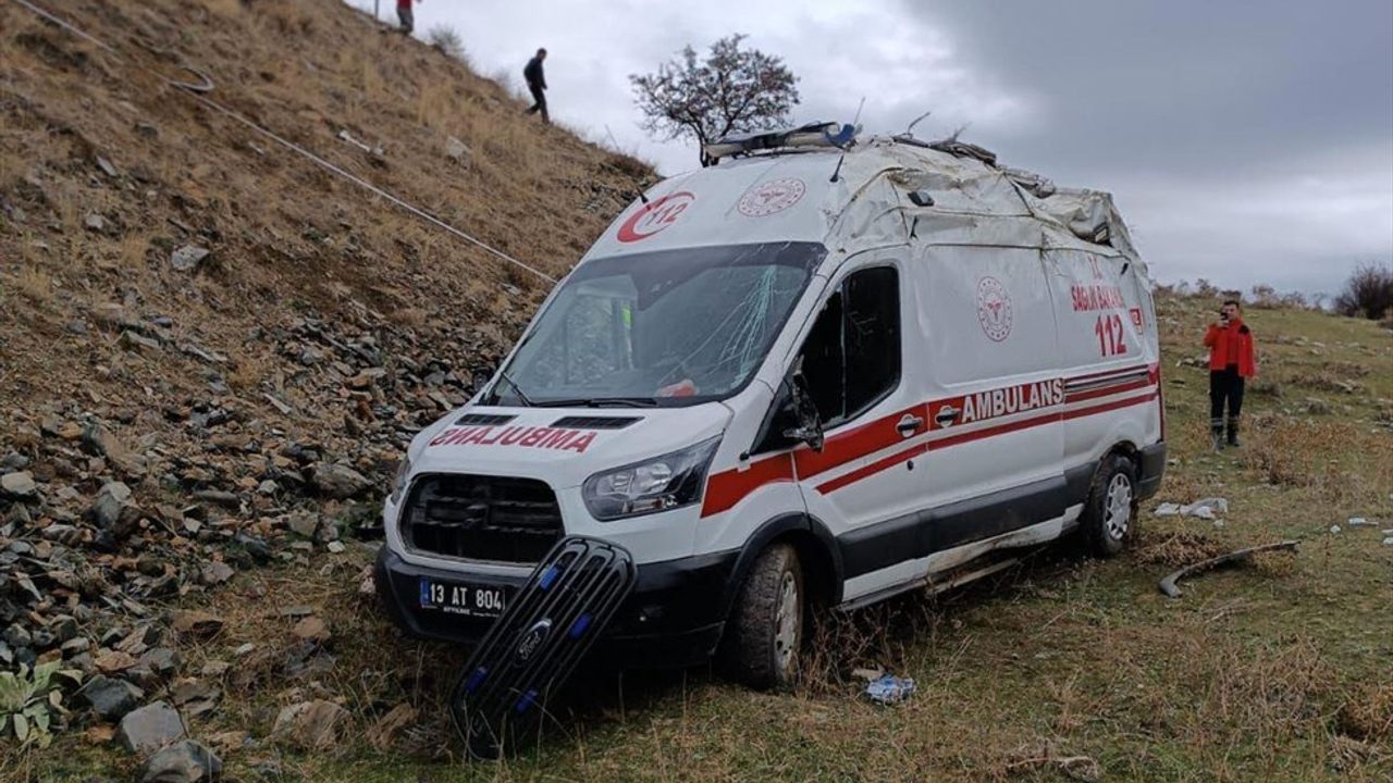 Bitlis'te Feci Trafik Kazası: 11 Yaralı