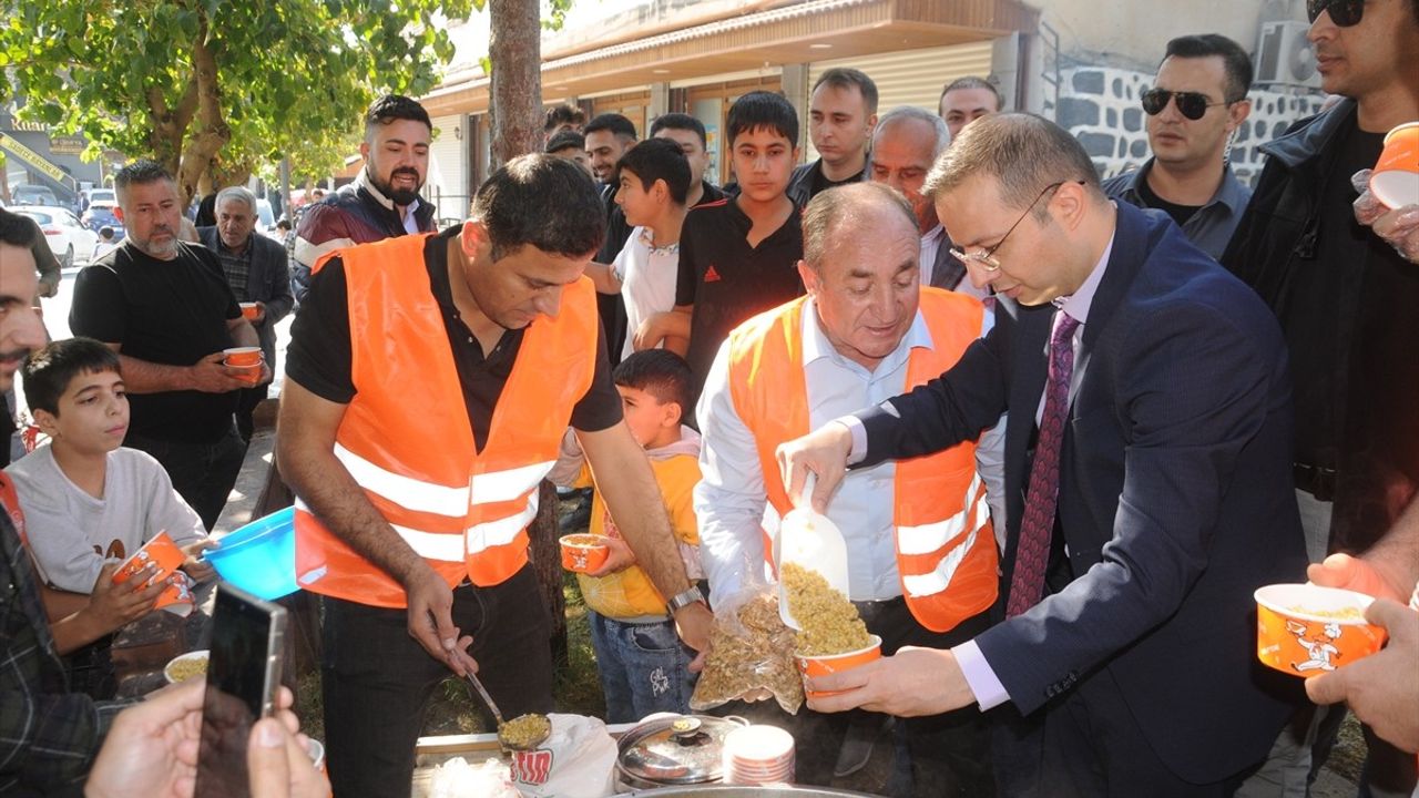 Cizre'de Buğday Yemeği İkram Edildi