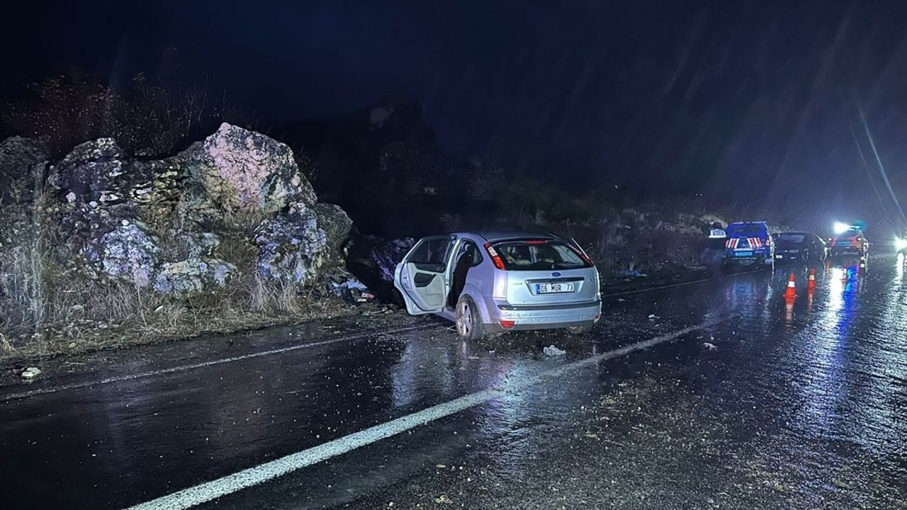 Diyarbakır'da Otomobil Kazası: 3 Kayıp, 2 Yaralı