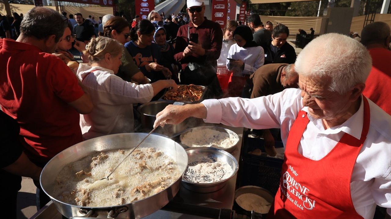 Edirne Gastronomi Festivali'nde Tava Ciğeri Coşkusu