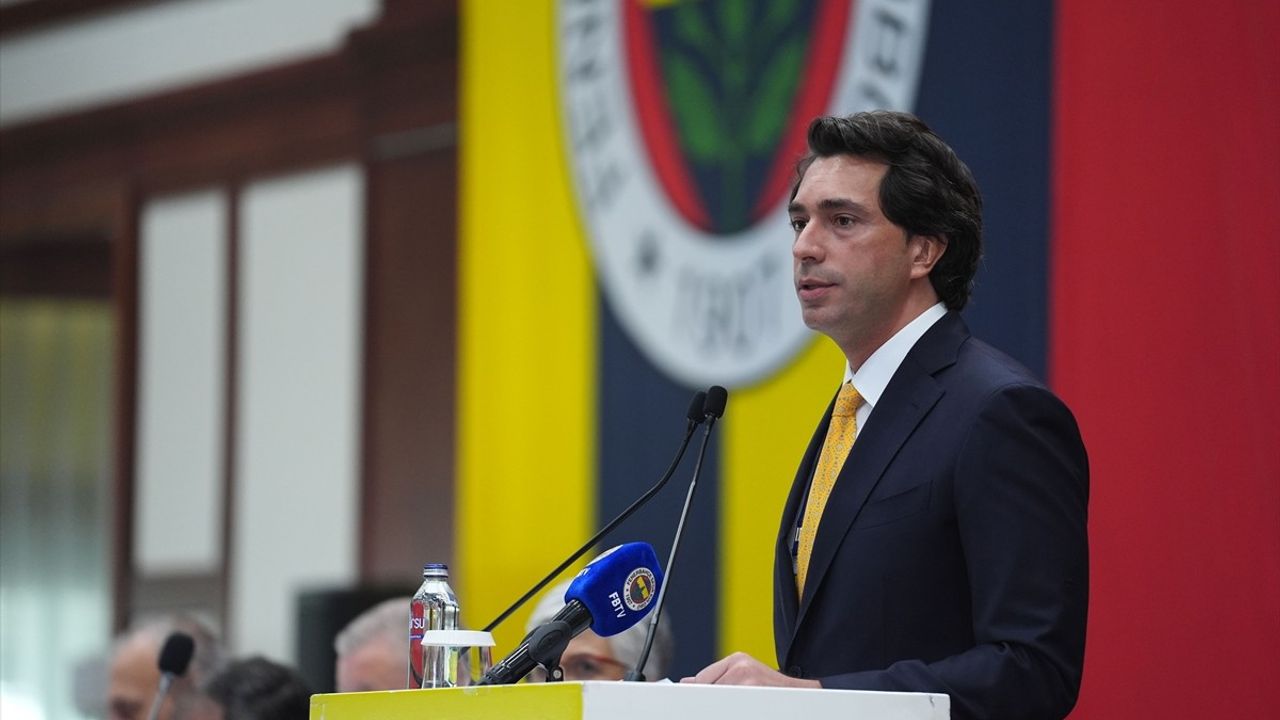 Fenerbahçe Kulübü'nde Sponsorluk Açıklamaları