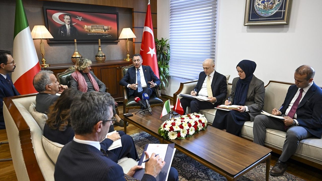 Fuat Oktay İtalya Senatosu Heyeti ile Görüştü