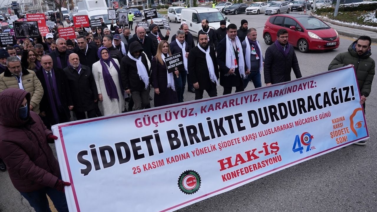 HAK-İŞ Kadına Yönelik Şiddete Karşı Sesini Yükseltti