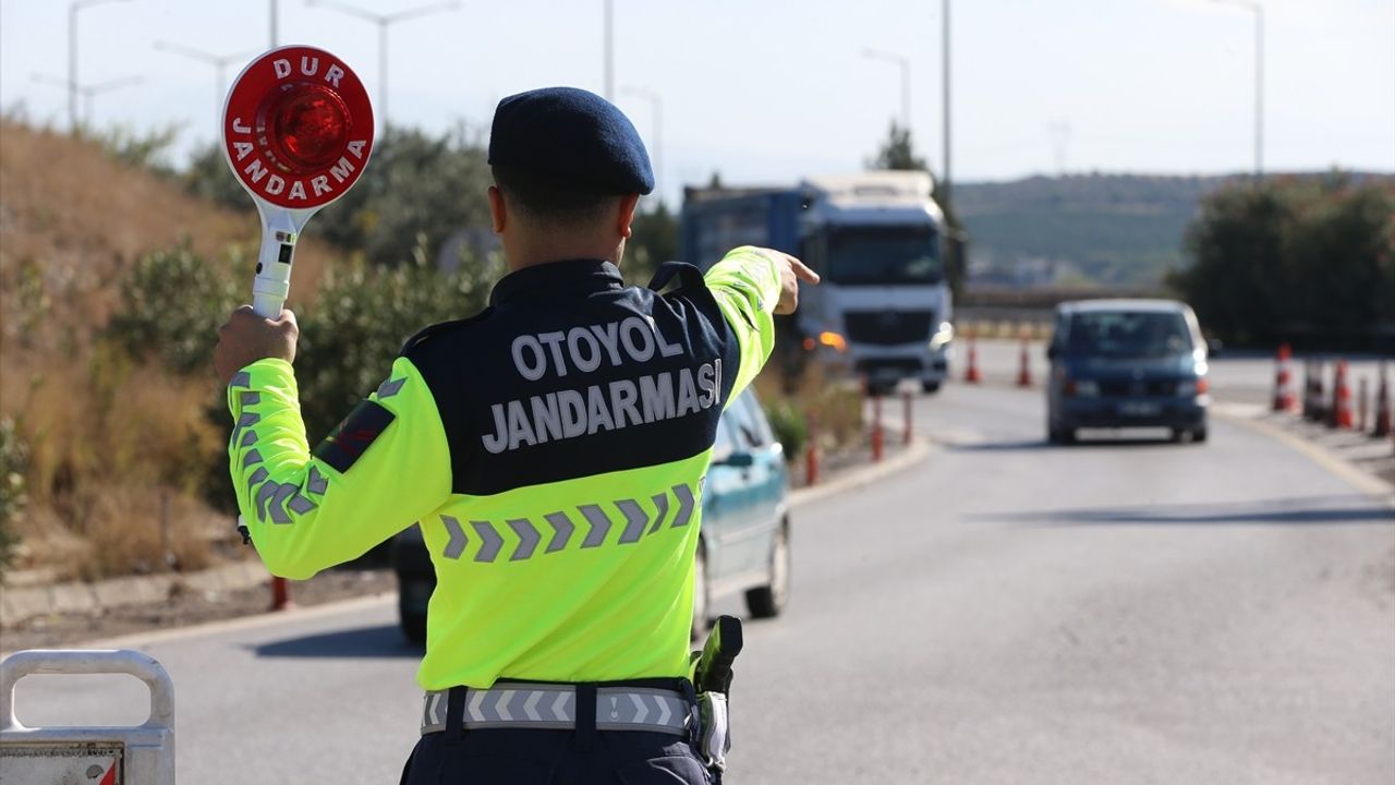 Hatay'da Cayrokopter Destekli Trafik Denetimi Düzenlendi