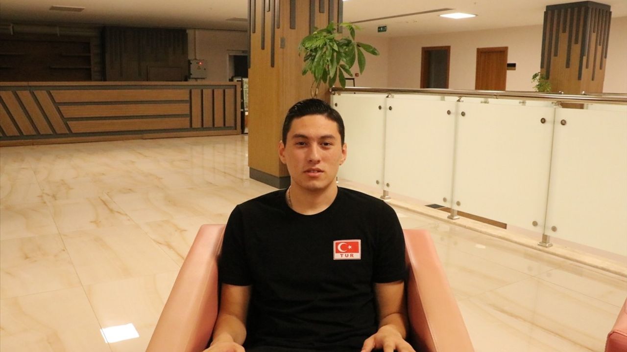 Hayalleri Yarım Kalmayan Ampute Voleybolcu Barış Şimşek'in Başarı Hikayesi