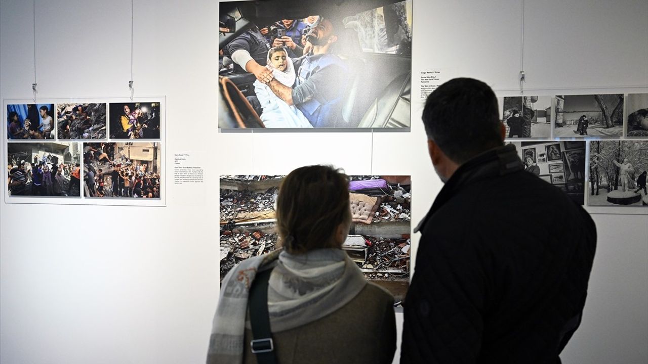 İstanbul Photo Awards 10. Yıl Sergisi Brüksel'de Açıldı