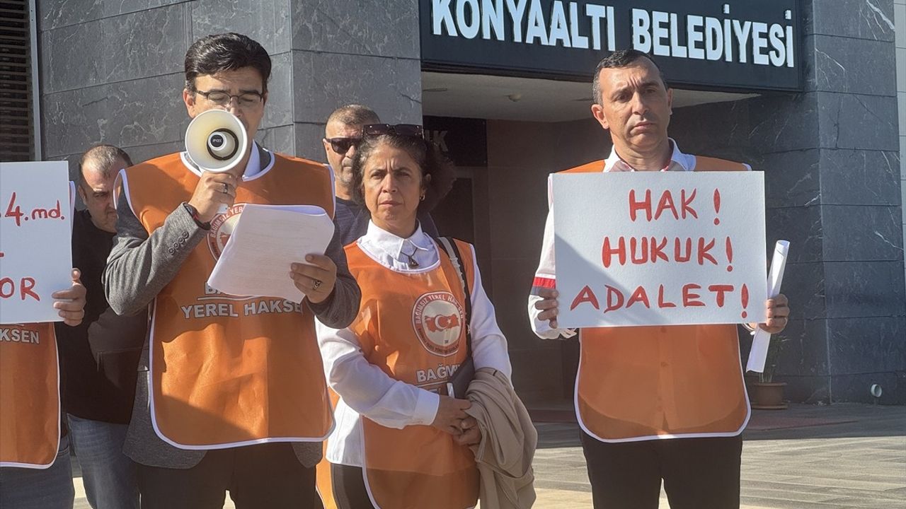 Konyaaltı Belediyesi'nde Maaş Protestosu