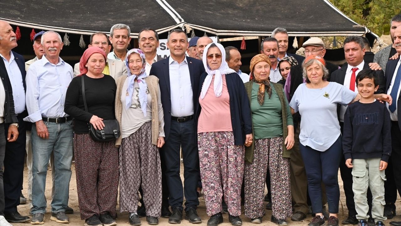 Manavgat Zeytin ve Zeytinyağı Festivali Coşkuyla Başladı