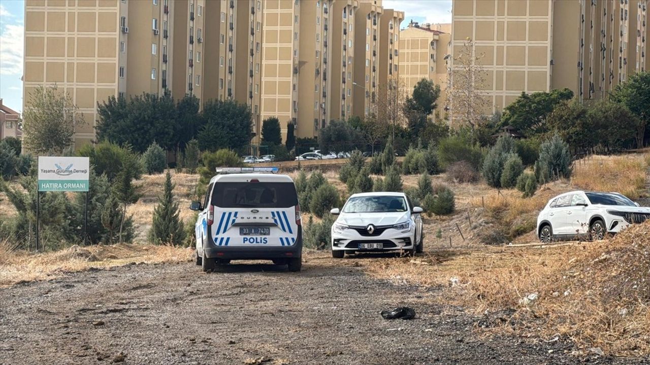 Mersin'de Oyun Sırasında Patlayan Torpil İki Çocuğu Yaraladı