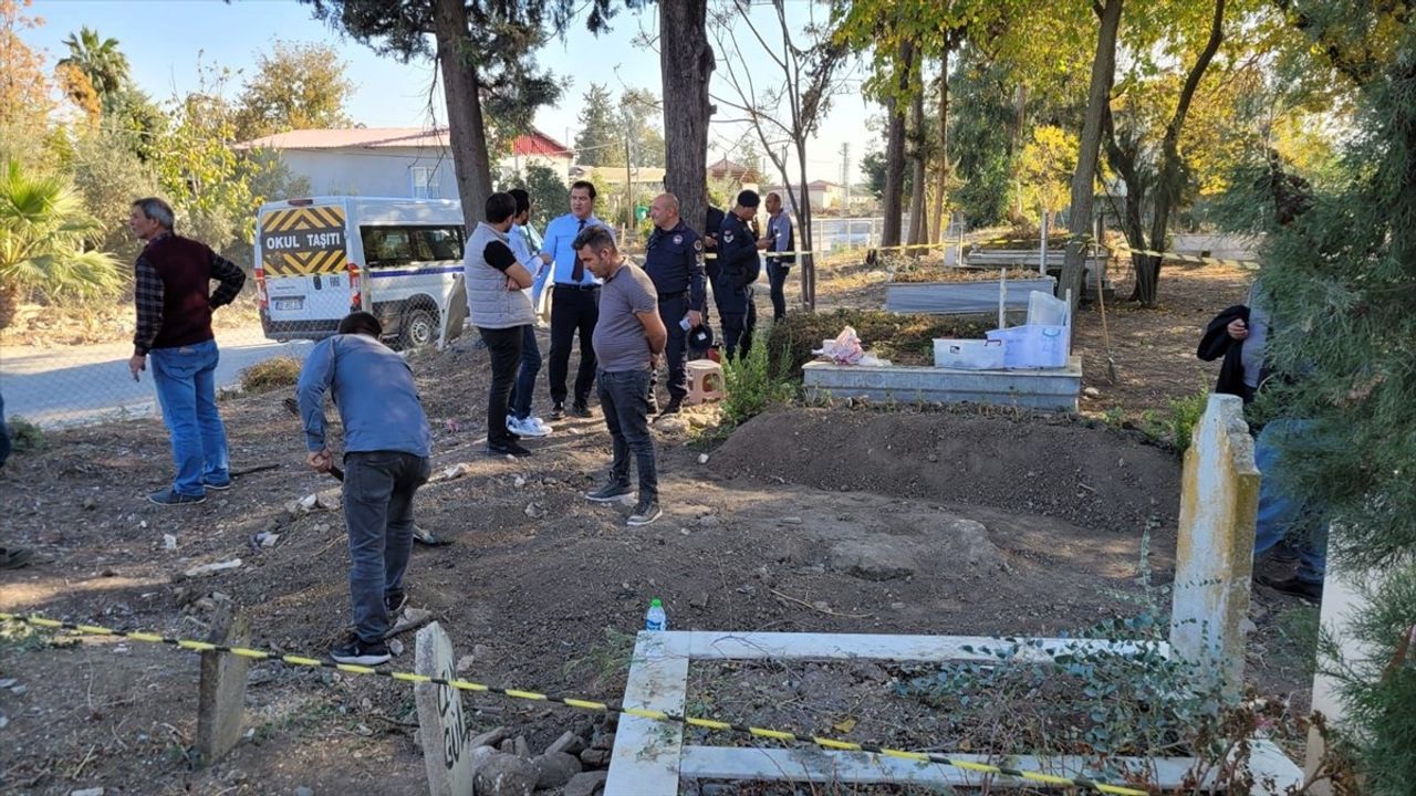 Mersin Tarsus'ta Cenaze Defni İle 1100 Sikke Bulundu