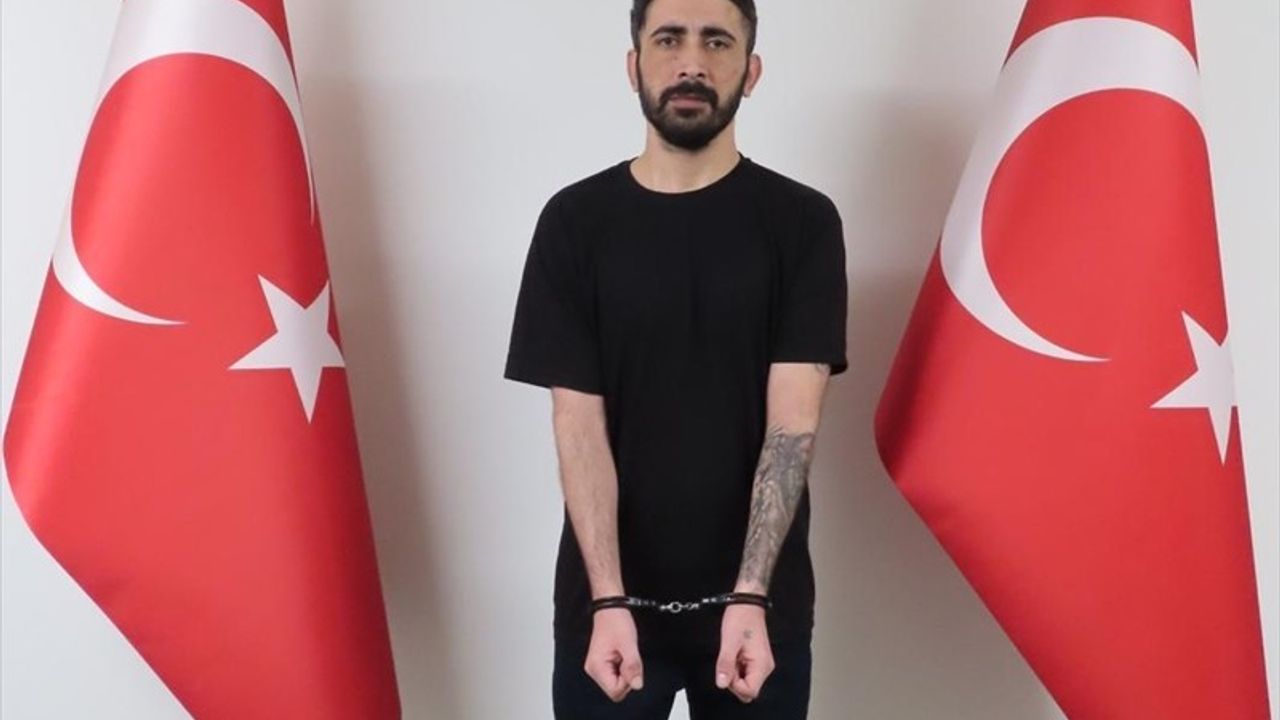 MİT'ten Önemli Yakalama: Gri Kategorideki Terörist Kadir Çelik Orta Doğu'da Ele Geçirildi