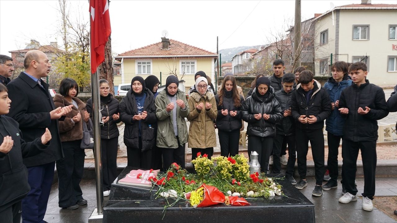 Öğretmenler Günü'nde Şehit Öğretmen Şenay Aybüke Yalçın Anıldı