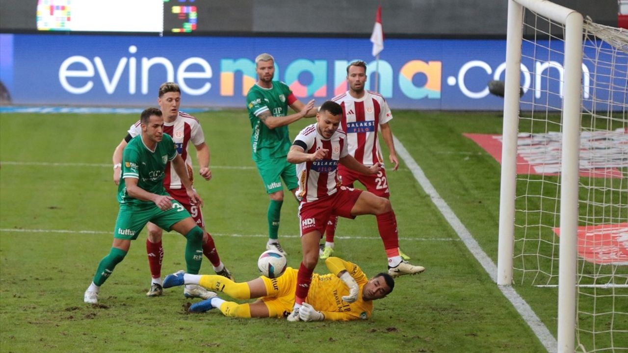 Onvo Antalyaspor, Sipay Bodrum FK'yı 3-2 Yendi