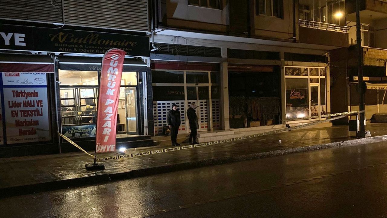 Ordu'da Kuyumcu Dükkanına Silahlı Saldırı Gerçekleşti