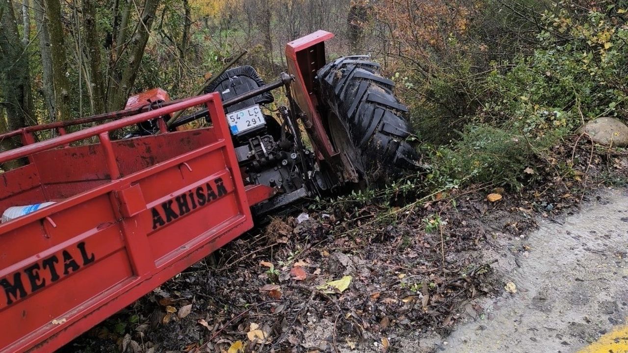 Sakarya'da Traktör Kazası: 1 Kayıp, 3 Yaralı