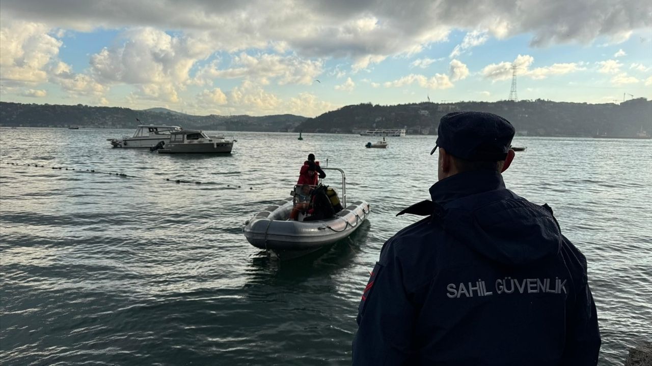 Sarıyer'de Denizde Kaybolan İki Kişi için Arama Çalışmaları Devam Ediyor