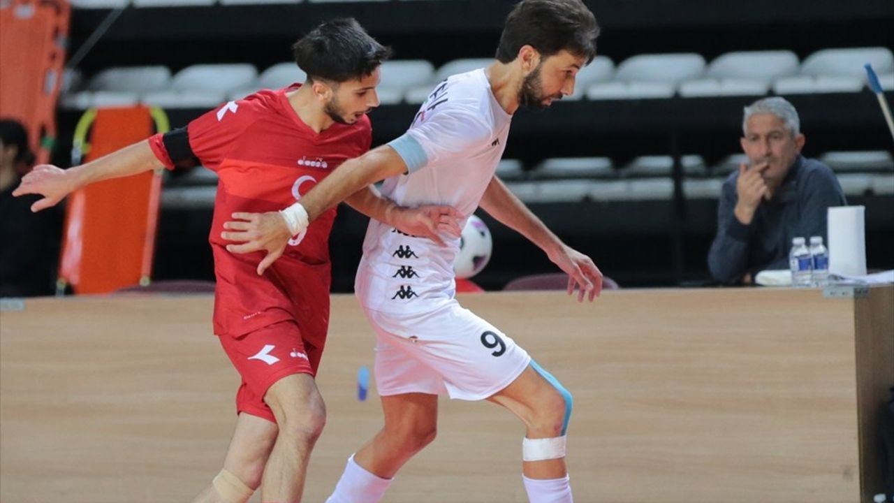 Türkiye, Avrupa Futsal Şampiyonası'nda İtalya'yı Mağlup Etti