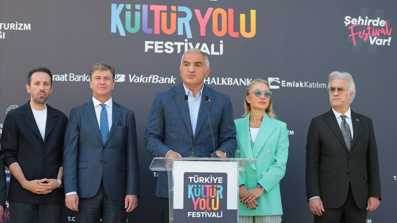 Türkiye Kültür Yolu Festivali Antalya'da Başladı