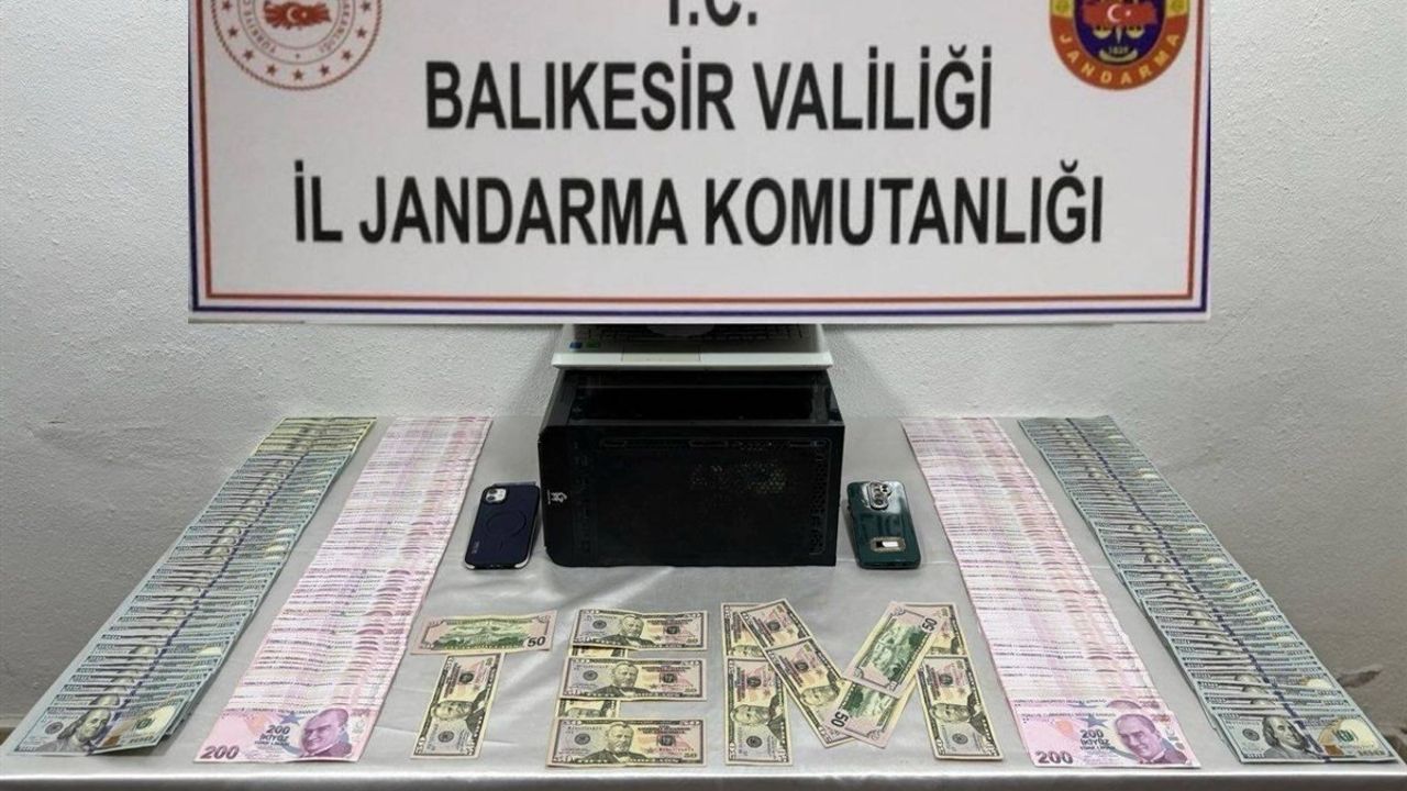 Balıkesir'de DEAŞ'a Finansman Sağlayan Şüpheli Tutuklandı