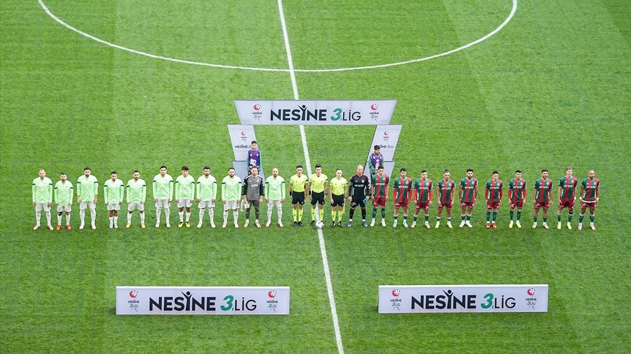 Bursaspor'un Karşıyaka ile Maçında Büyük İlgi