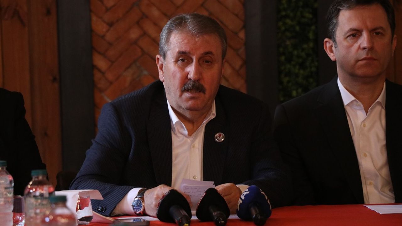 Büyük Birlik Partisi'nden Yeni Anayasa ve Suriye Üzerine Kritik Değerlendirmeler