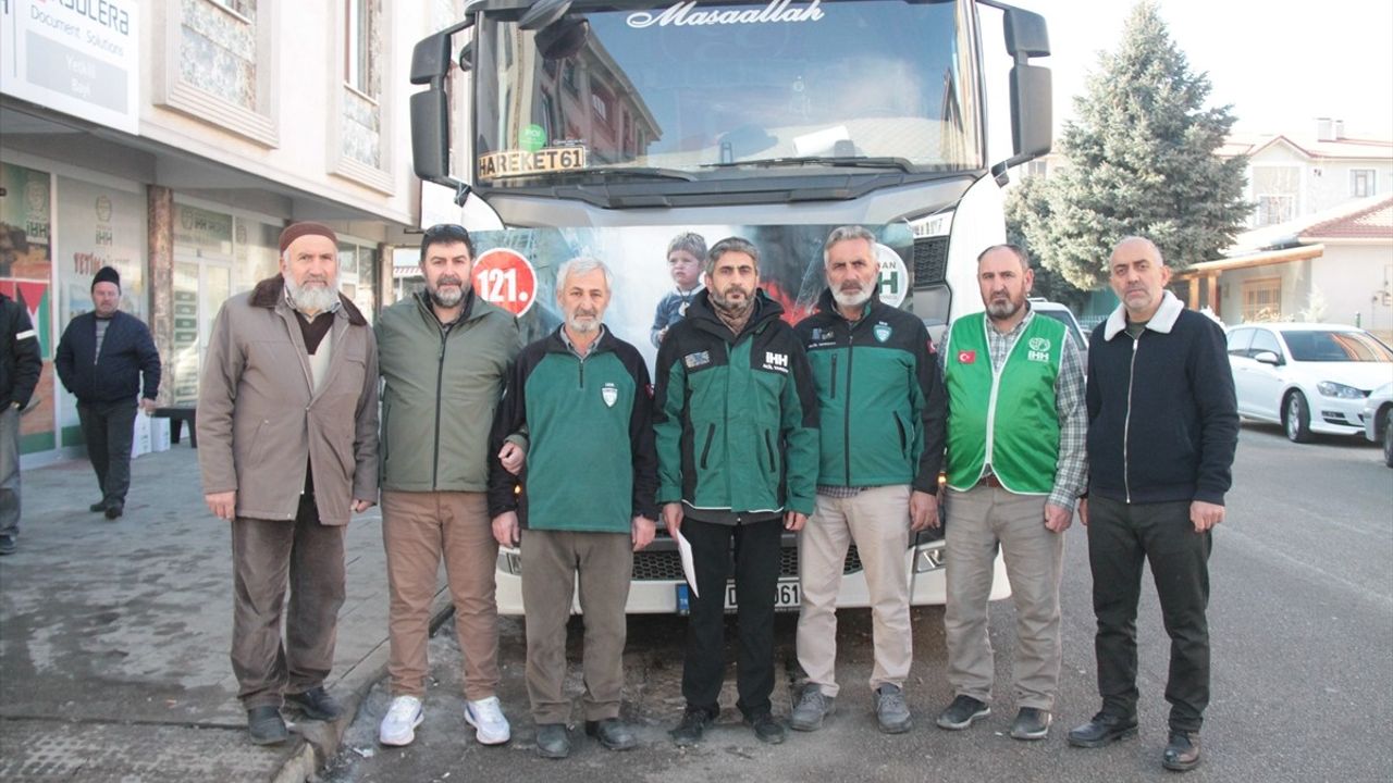 Erzincan'dan Suriye'ye İnsanî Yardım Tırı Gönderildi