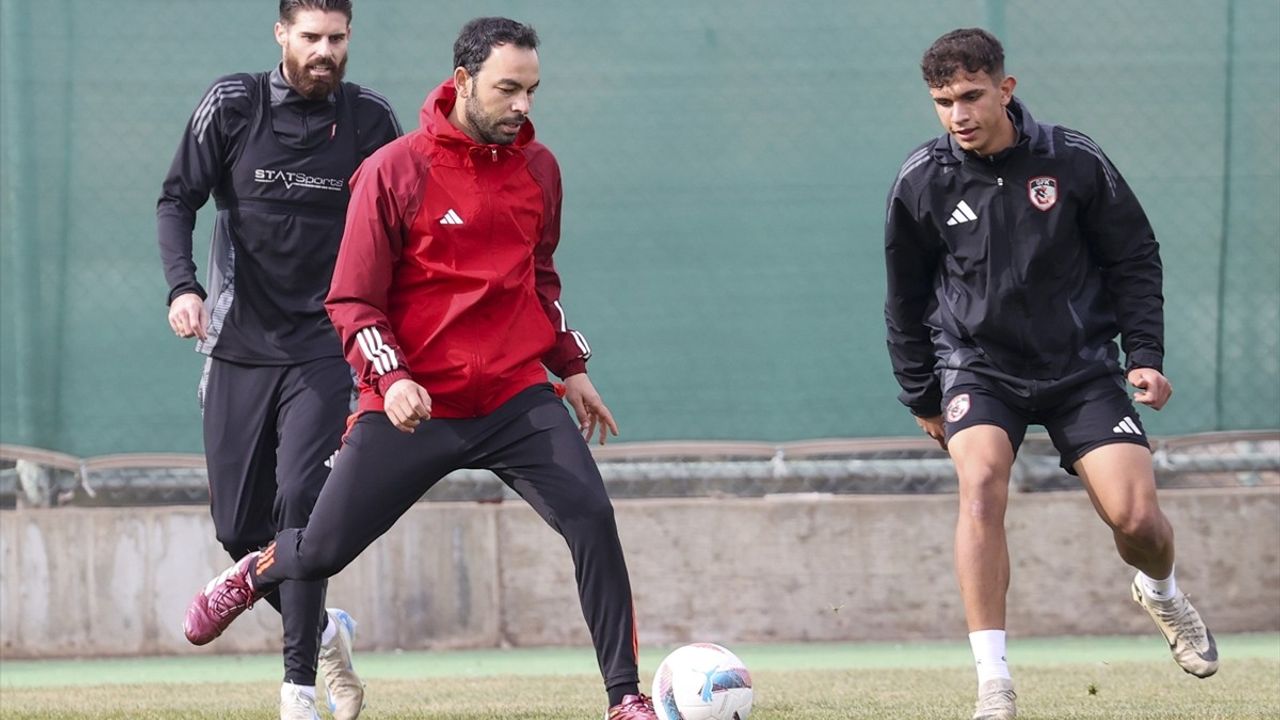 Gaziantep FK Deplasmanda 3 Puan Peşinde