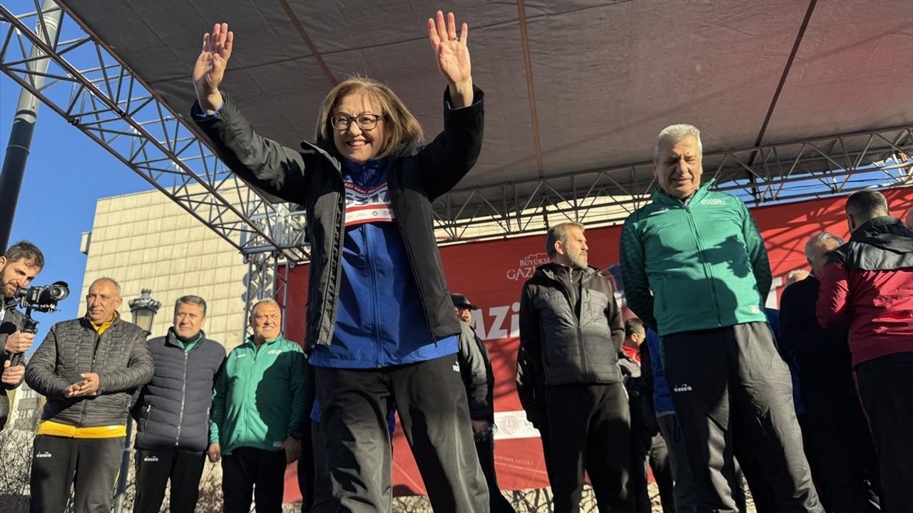 Gaziantep'te 6. Gazi Yarı Maratonu ve Halk Koşusu Heyecanı