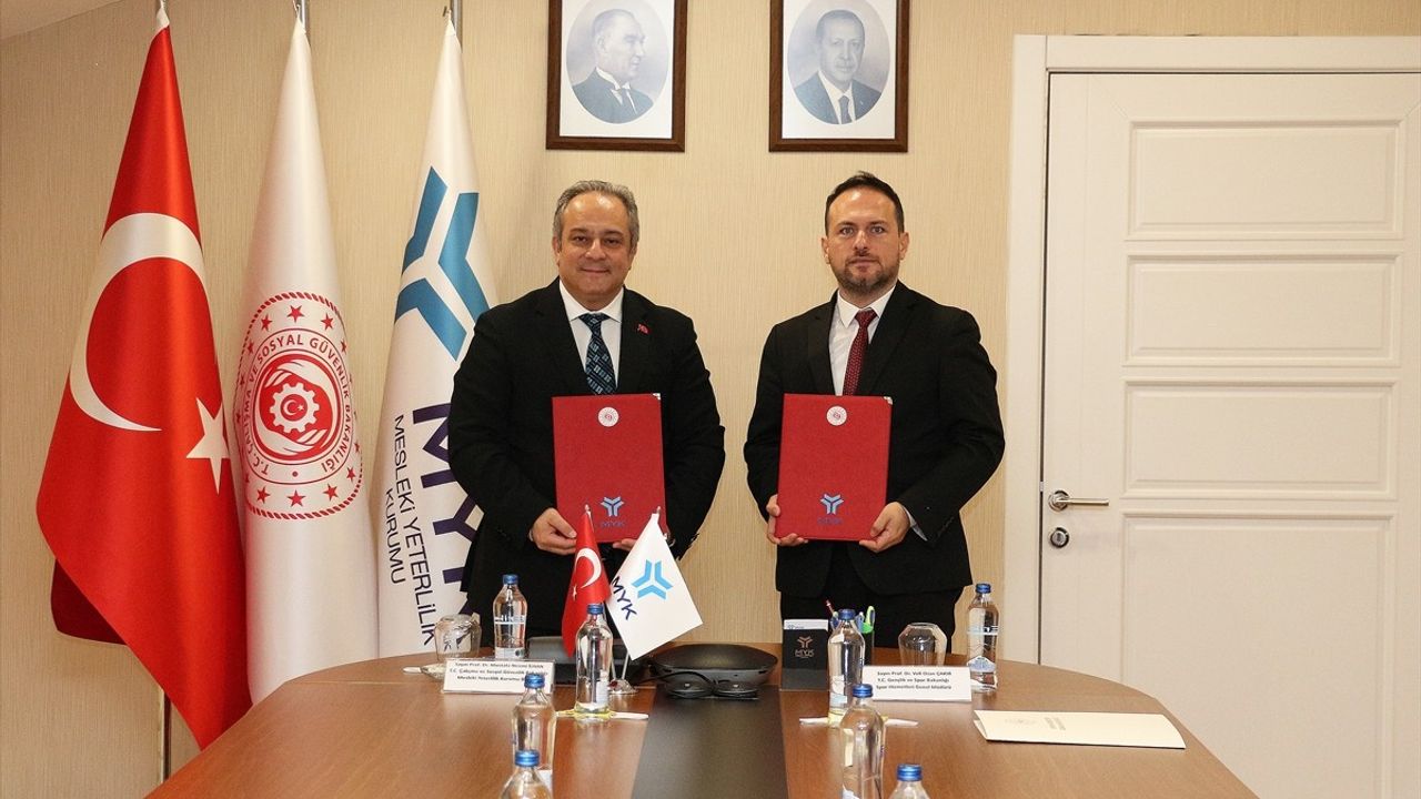 Gençlik ve Spor Bakanlığı'ndan Antrenörlük Mesleği İçin Protokol