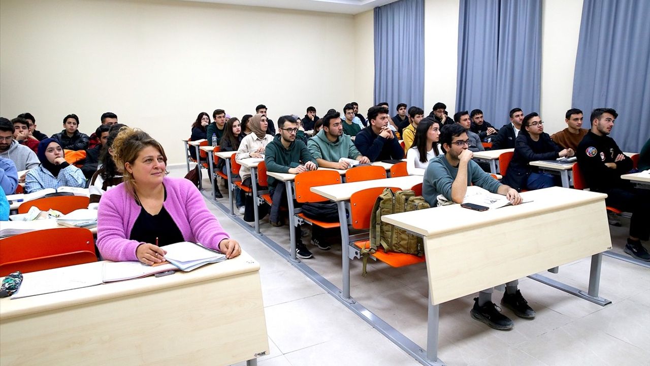 Hatay Mustafa Kemal Üniversitesi'nde Yüz Yüze Eğitim İçin Yeni Merkezi Derslik