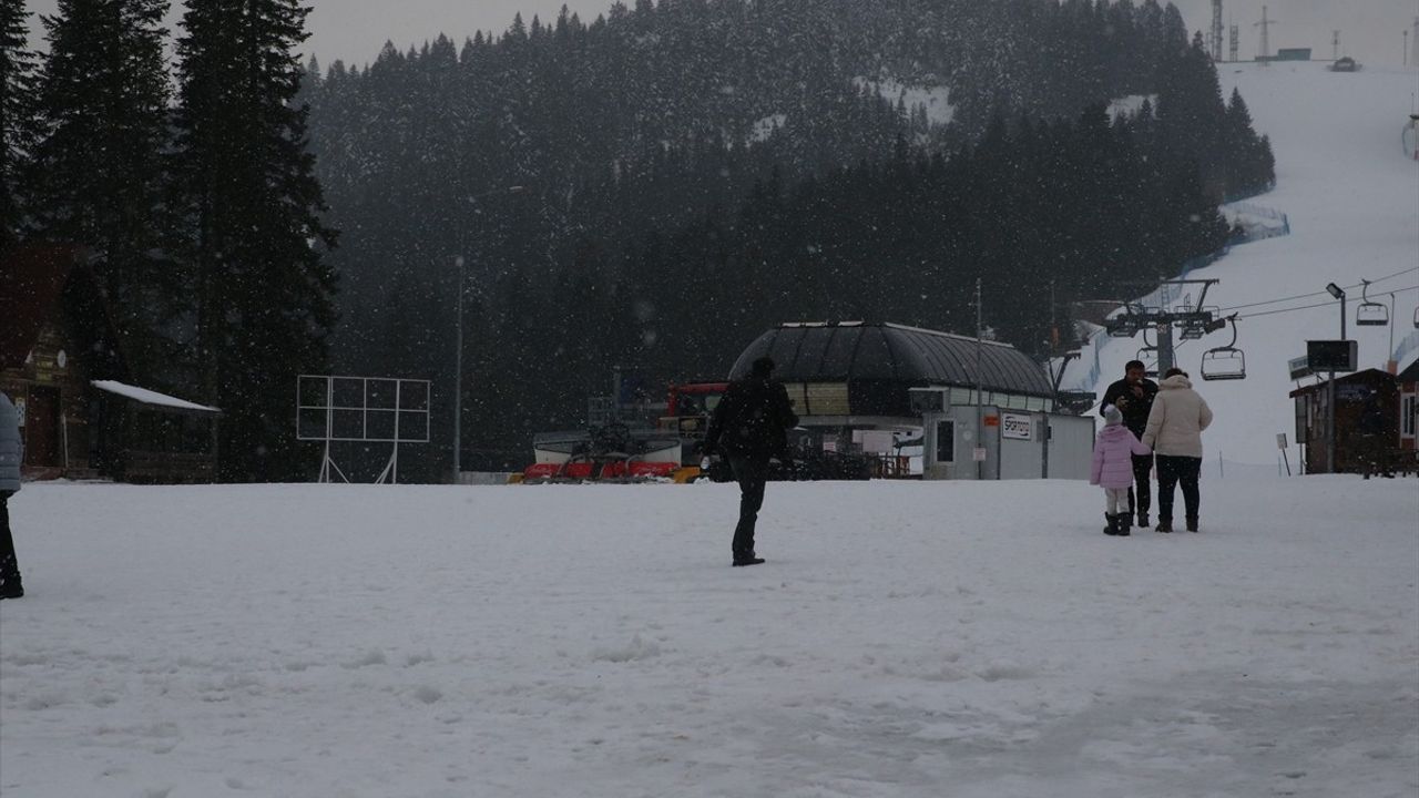 Ilgaz Dağı'nda Kış Keyfi: Kar Yağışı Başladı