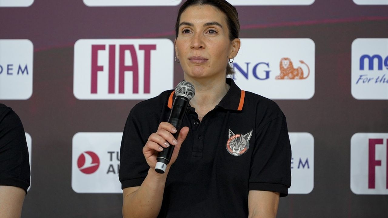 Kadınlar Cumhurbaşkanlığı Kupası'nda Fenerbahçe ve ÇBK Mersin Rekabeti