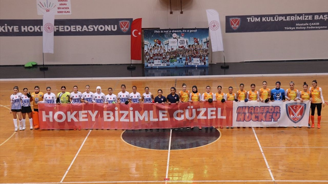 Kadınlar Hokey Süper Ligi İlk Etap Maçları Tamamlandı