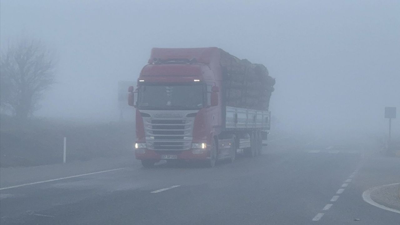 Kastamonu'da Sis Sebebiyle Ulaşımda Sorunlar Yaşanıyor