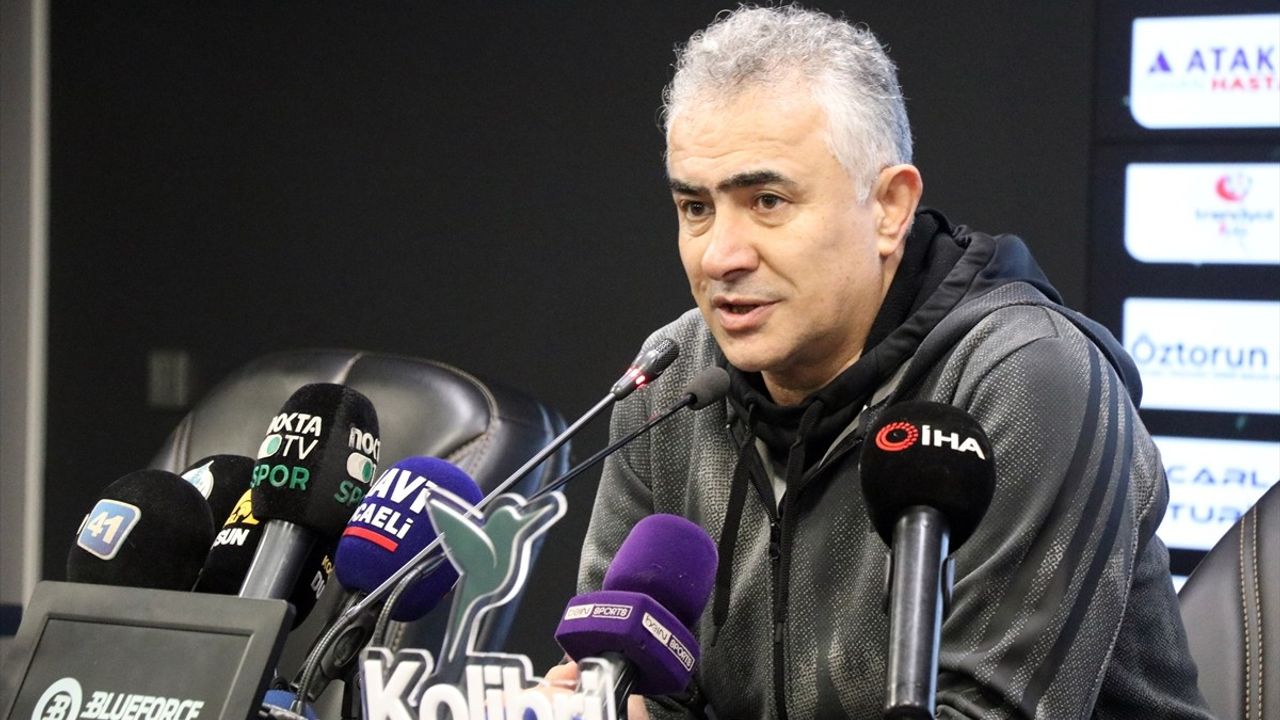 Kocaelispor, Esenler Erokspor'a 2-0 Yenildi: Teknik Direktörlerin Değerlendirmeleri