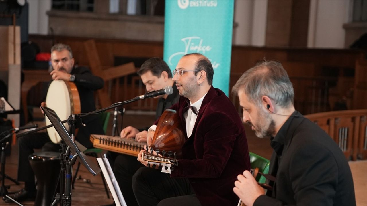 Londra'da Türk Müziği Gecesi Düzenlendi