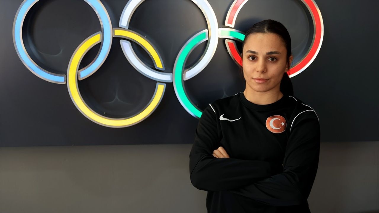 Milli Kadın Güreşçiler TOHM'da Olimpiyat Hedefiyle Çalışıyor