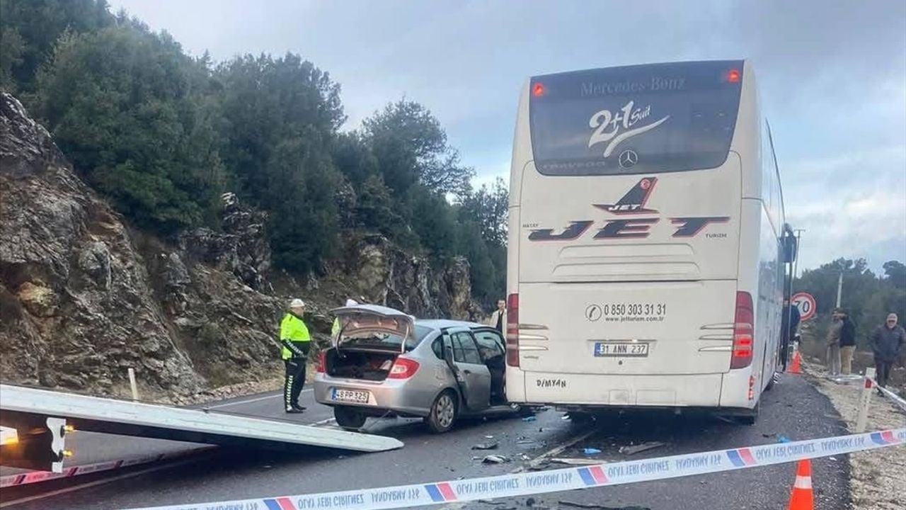 Muğla'da Trafik Kazası: Karı Koca Hayatını Kaybetti