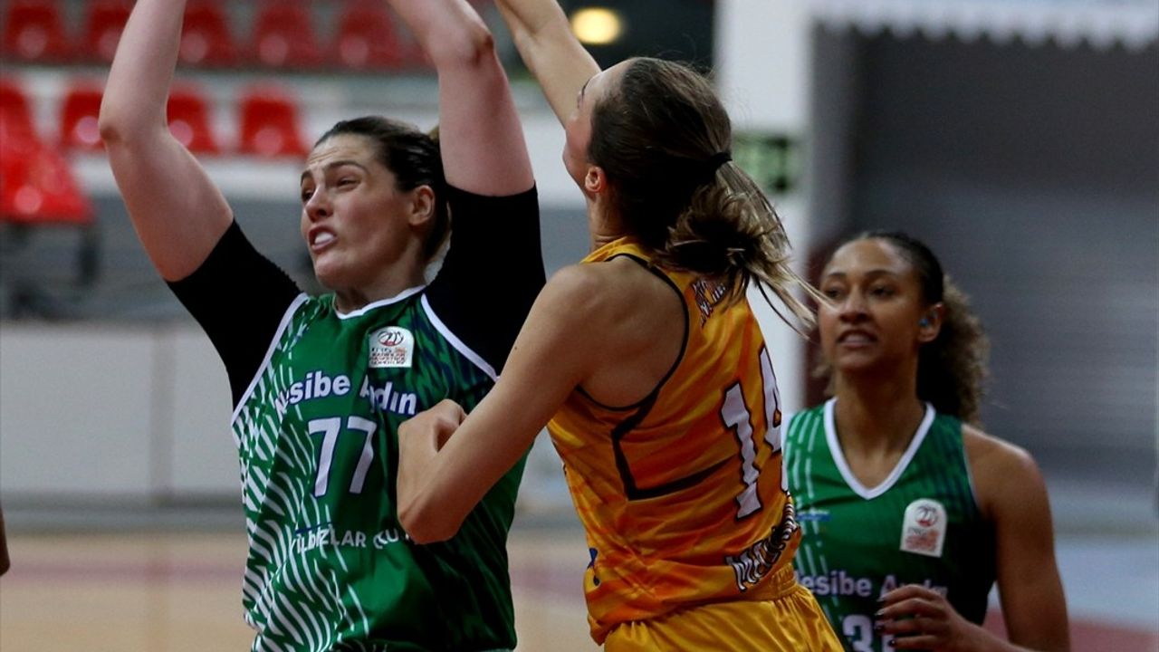 Nesibe Aydın, Melikgazi Kayseri'yi Deplasmanda Geçti