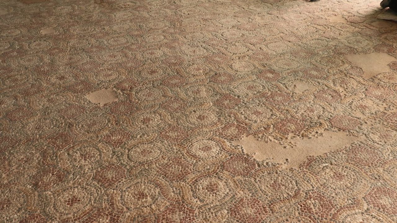 Pompeiopolis Antik Kenti'nde Mozaik Yerleştirme Çalışmaları Tamamlandı