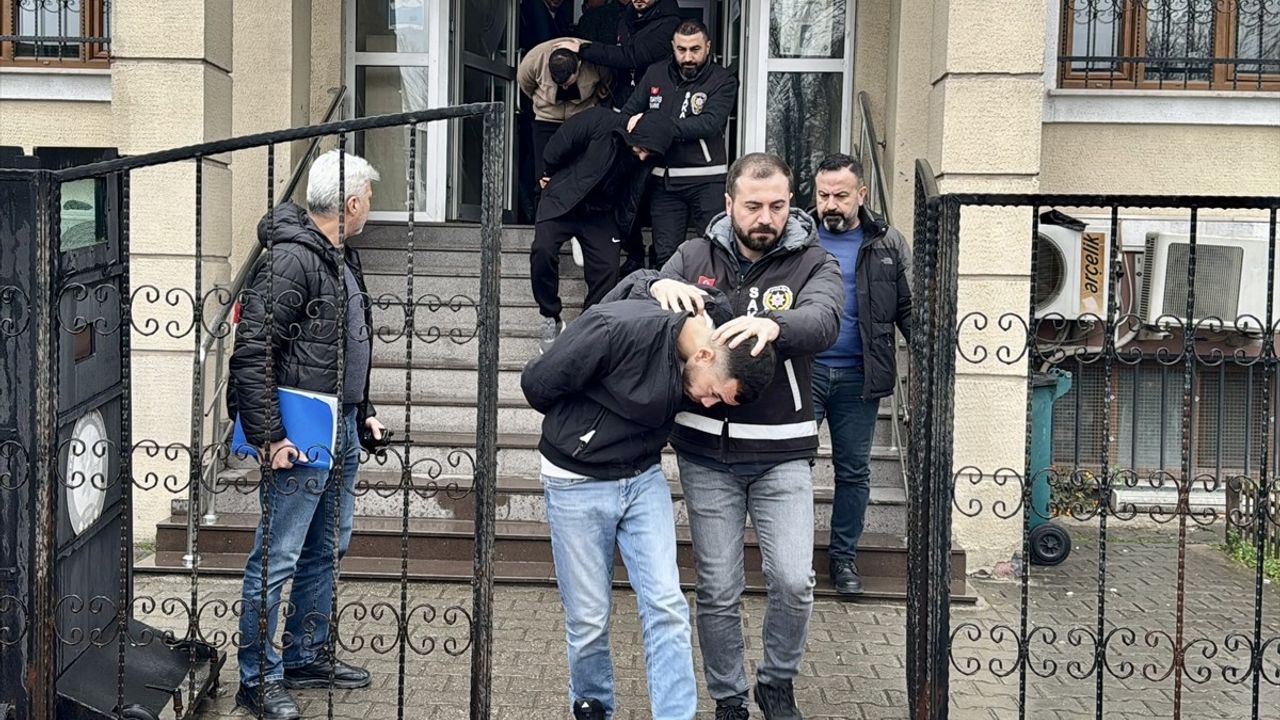 Sakarya'da Sağlık Personeline Yönelik Silahlı Saldırı: 3 Zanlı Gözaltında